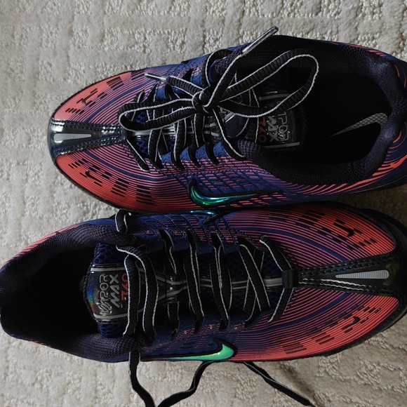 Brand new NikeVaporMax 360 sneakers - Picture 7 of 7